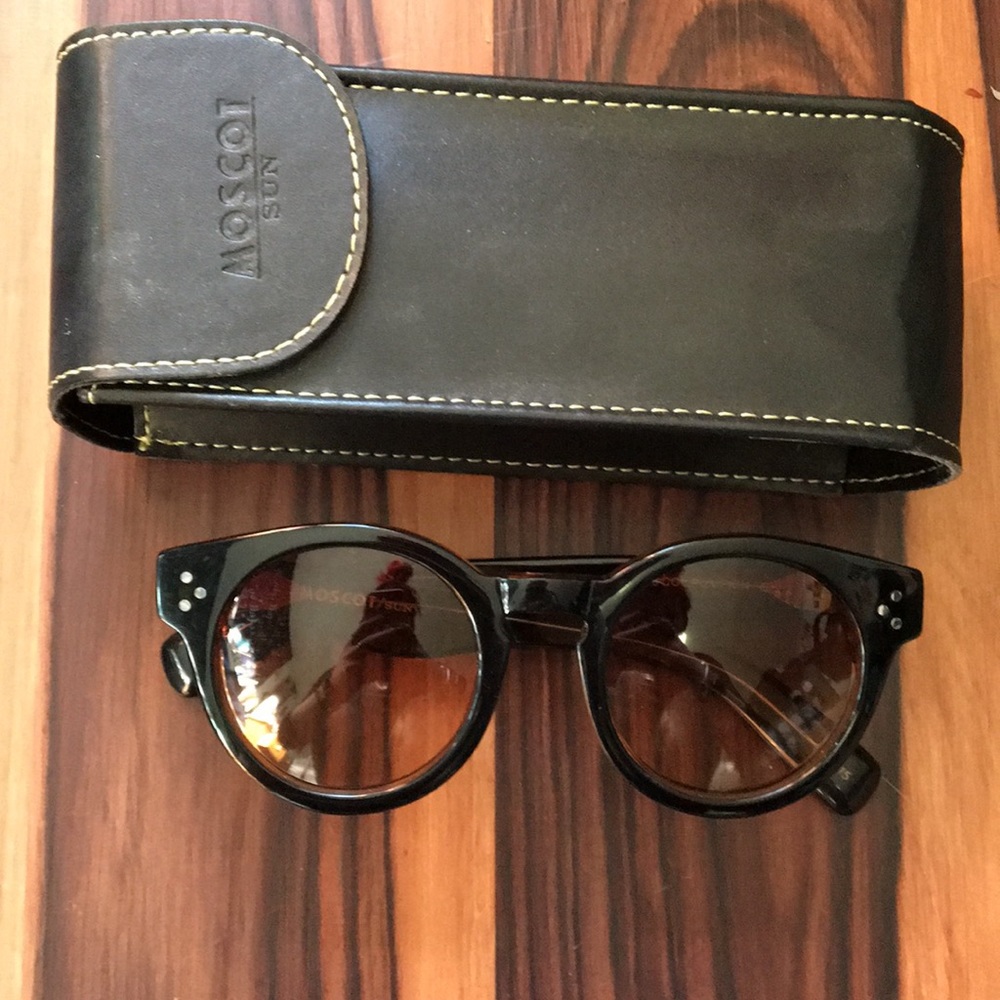 NWOT Moscot sunglasses with case